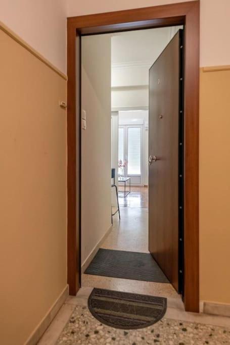 Kerameikos 2 Bedroom Apartment Atenas Exterior foto