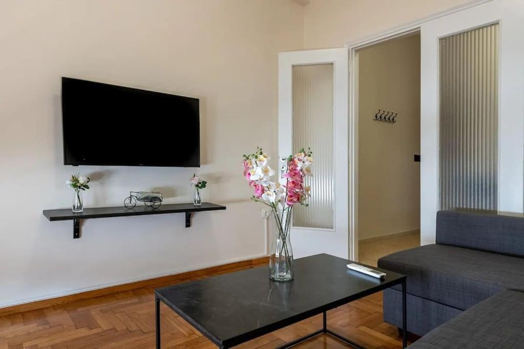 Kerameikos 2 Bedroom Apartment Atenas Exterior foto